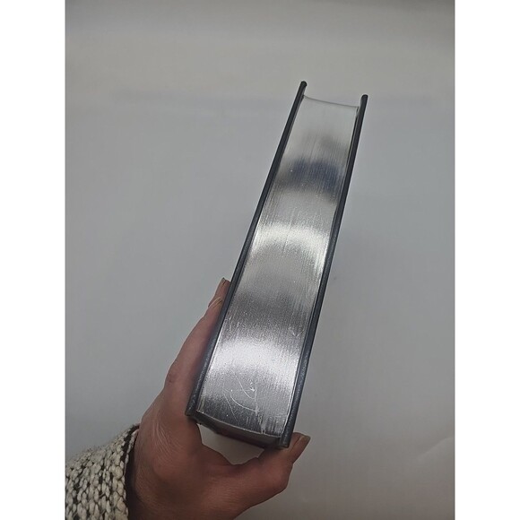 Classic Ghost Stories (Barnes Noble Collectible Editions) Hardcover - Picture 4 of 9